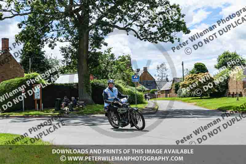 Vintage motorcycle club;eventdigitalimages;no limits trackdays;peter wileman photography;vintage motocycles;vmcc banbury run photographs